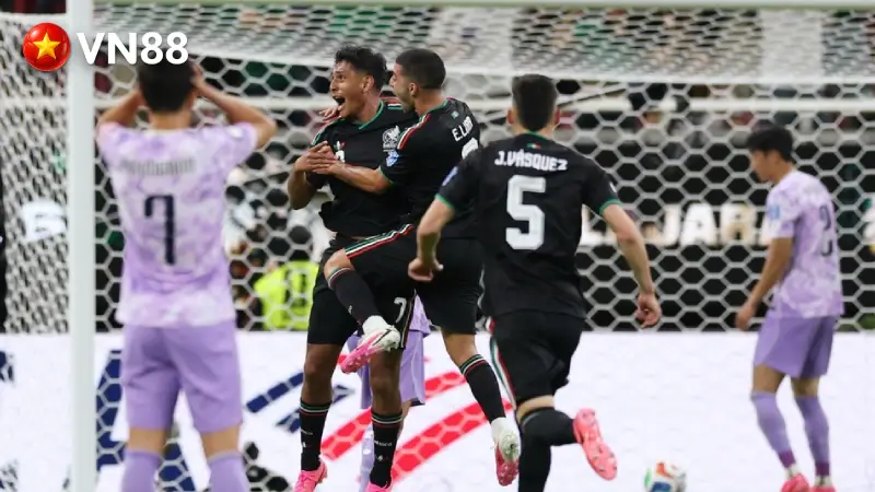 Mexico là đội đầu tiên vượt qua vòng bảng World Cup 2026