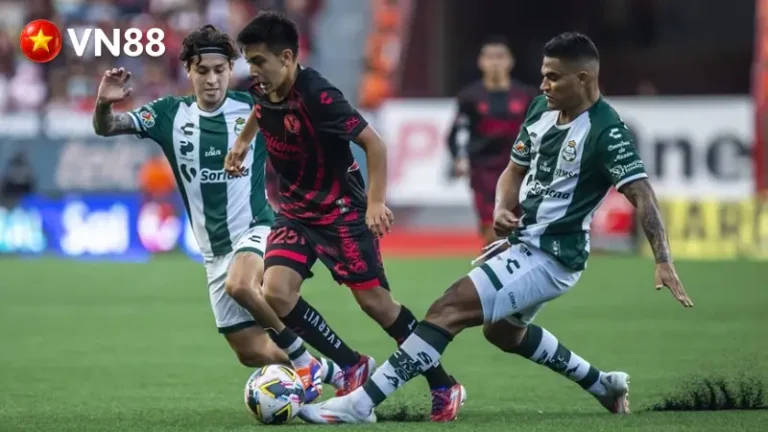 Gilberto Mora ghi tên vào lịch sử World Cup