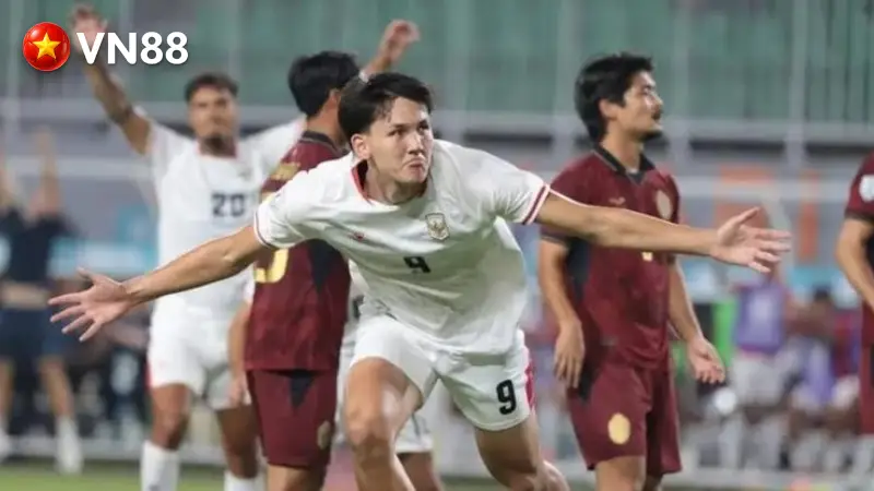 Indonesia đè bẹp Campuchia trên sân nhà