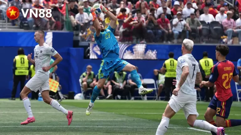 Unai Simon Phá Siêu Kỷ Lục World Cup, Vượt Mặt Huyền Thoại Casillas